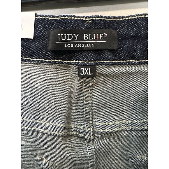 Judy Blue Cuffed Shorts Dark Wash Size 3XL NWT Stretch Denim - Picture 10 of 13